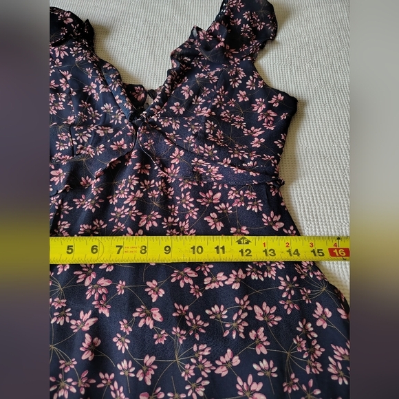 Lulus Floral Maxi Dress Size XS - Picture 6 of 10